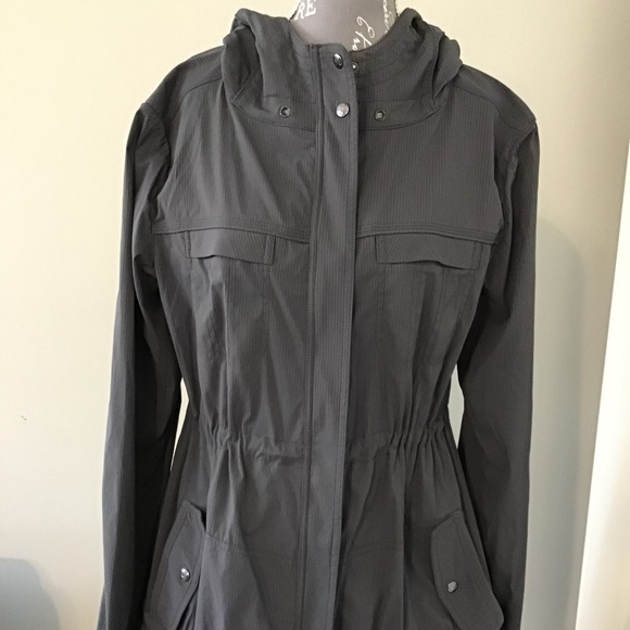 Lululemon Apres Practice Anorak(size 8) - Picture 1 of 6